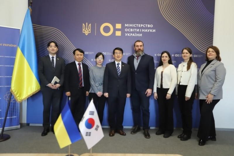 Зустріч Посла Пак Кічанга з Міністром освіти і науки України (14 квітня 2026 року)